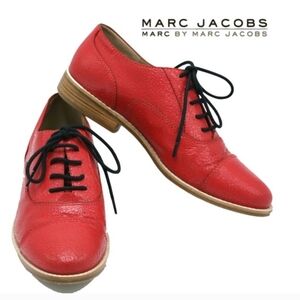 MARC JACOBS Crackled Red Leather Oxfords Sz 38.5 shoes